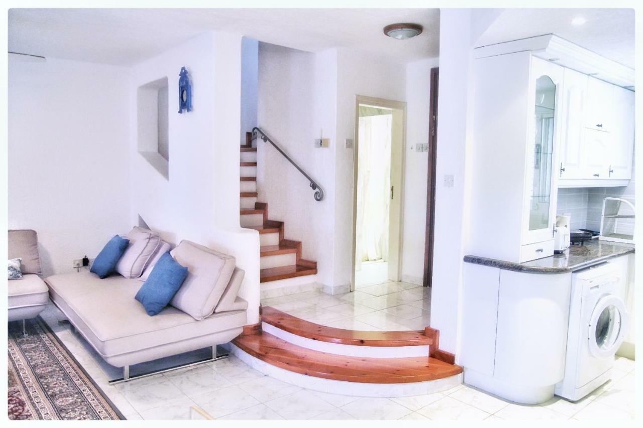 Sea Front Villa Vera Klorakas Bagian luar foto