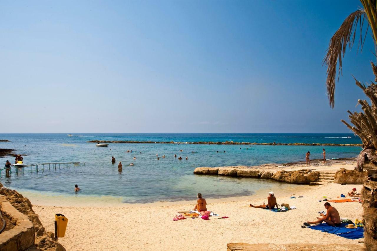 Sea Front Villa Vera Klorakas Bagian luar foto